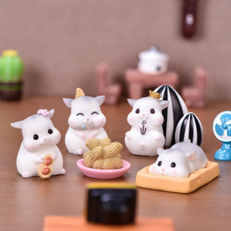 Peanut & Hamsters Statue Figurine