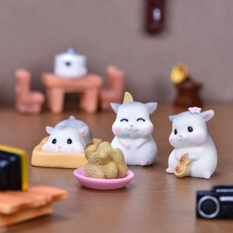 Peanut & Hamsters Statue Figurine