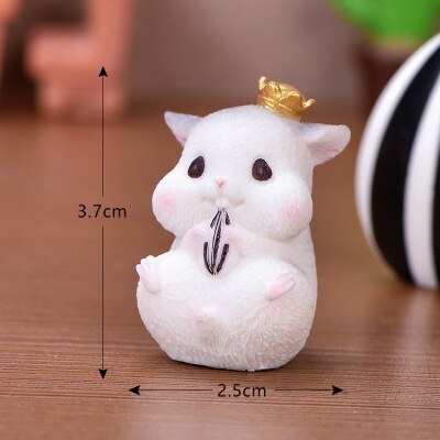 Peanut & Hamsters Statue Figurine