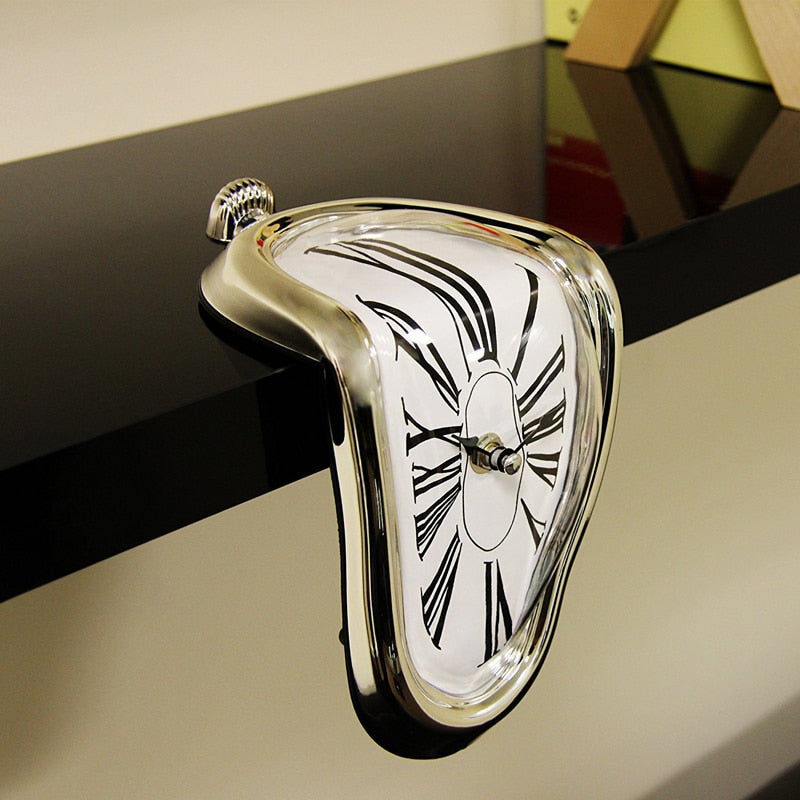 Dali Surrealist Flowing Distorted Wall Clock