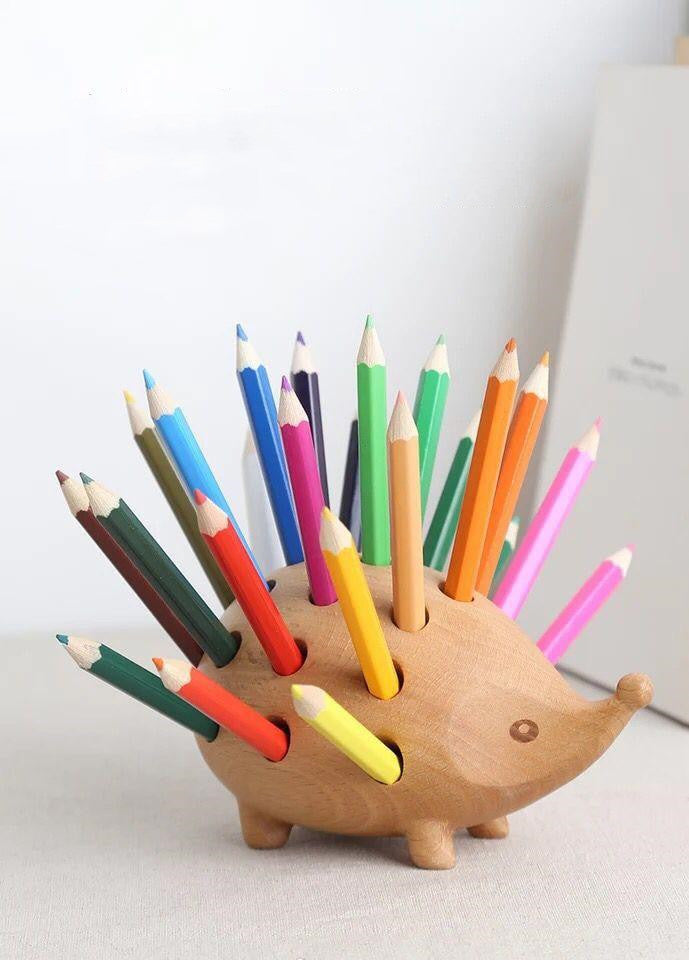 Creative Solid Wood Carving Hedgehog Penholder