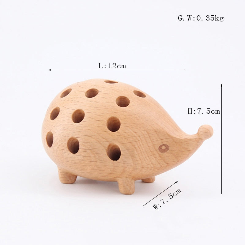 Creative Solid Wood Carving Hedgehog Penholder